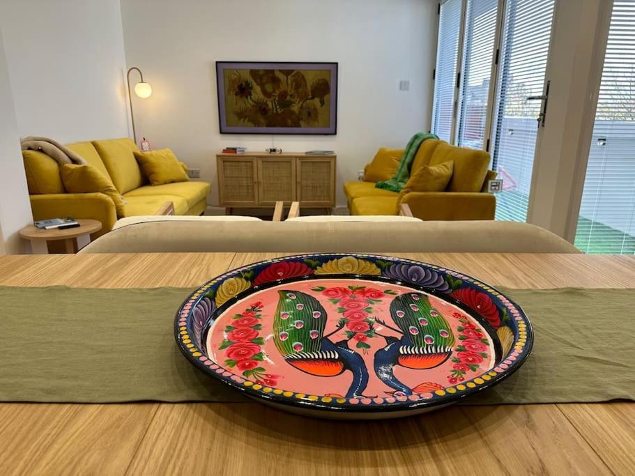 Stylish, Smart & Fun 4 Bed Home London Kültér fotó