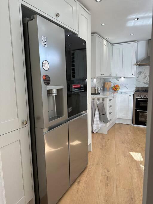 Stylish, Smart & Fun 4 Bed Home London Kültér fotó