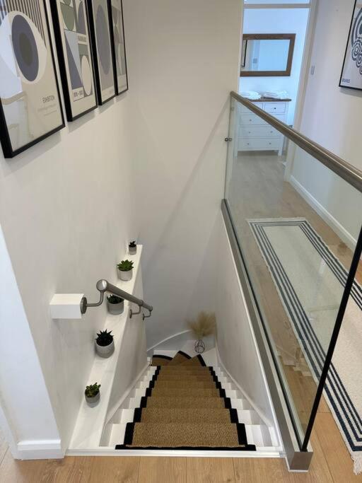 Stylish, Smart & Fun 4 Bed Home London Kültér fotó