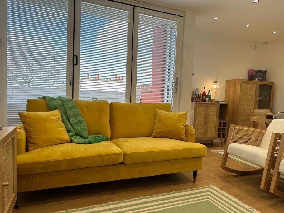 Stylish, Smart & Fun 4 Bed Home London Kültér fotó
